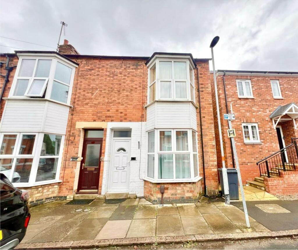 Lovely Spacious Room Near Train Station And University Dallington  Buitenkant foto